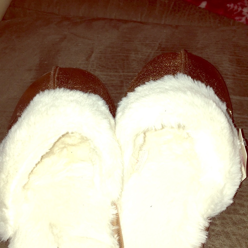Pink vs slippers